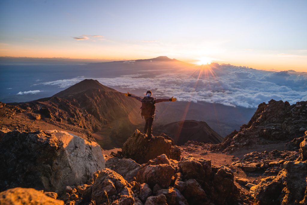 4 Days Mount Meru Trekking